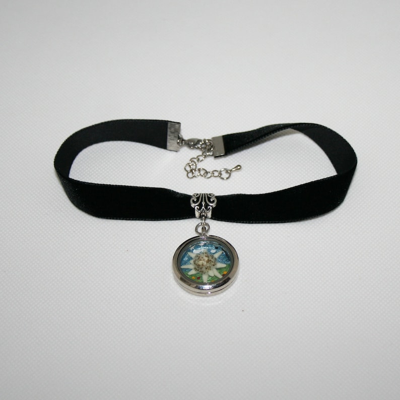 Choker black cultivated edelweiss medallion costume jewelry pendant