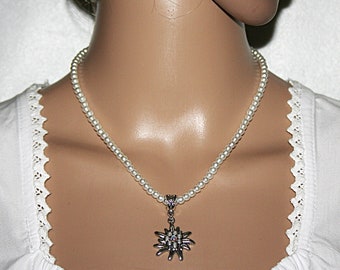 Pearl necklace, flower pendant. Edelweiss flowers, Edelweiss jewelry, traditional jewelry, women's necklace, flower girl,