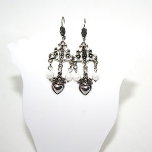 Antique silver-colored earrings with heart pendants and pearls, dirndl jewelry, gift for her, traditional costume jewelry, earrings image 3