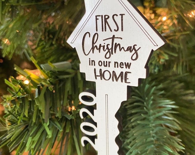 Realtor Ornament, Wooden Home Decor, Hand Painted, Christmas Gift, Home Decor