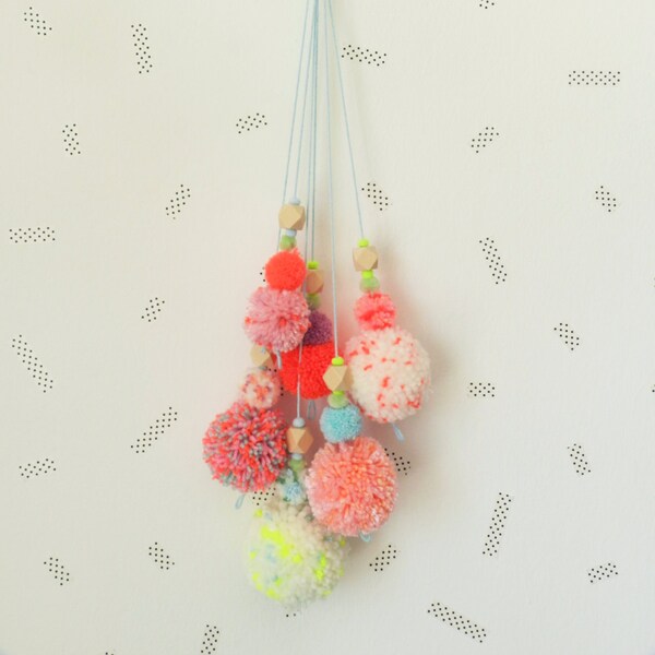 Pompons bouquet wall hanging, handmade colorful wall decor, nursery wall decor, kids wall decor