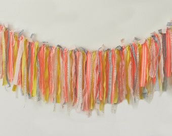 Ribbons garland