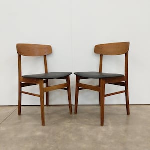 Pair of Vintage Danish Mid Century Modern Dining Chairs
