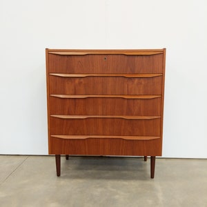 Vintage Danish Mid Century Modern Teak Dresser