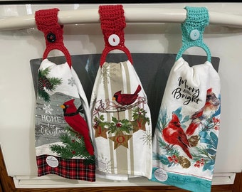 Holiday Cardinal, Red Bird, Gift for Cardinal Lover, Dual Purpose Dish towel, Removable Crocheted Button hanger