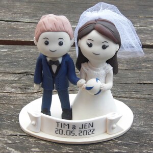 Custom Wedding Cake Topper, Bride Groom Figurine, Custom Gift For Couple, Personalized Couple Figurine, Handmade Clay Keepsake Cake Topper