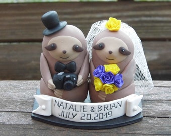 Personalized Sloth Wedding Cake Topper, Wedding Gift For Couple, Custom Wedding Cake Figurine, Sloth Figurine, Keepsake Animal Cake Topper