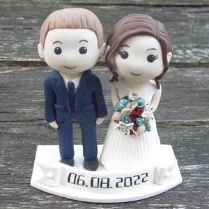 Personalized Bride Groom Cake Topper, Wedding Cake Topper, Bride Groom Figurine, Couple Wedding Topper, Personalized Wedding Gift for Couple