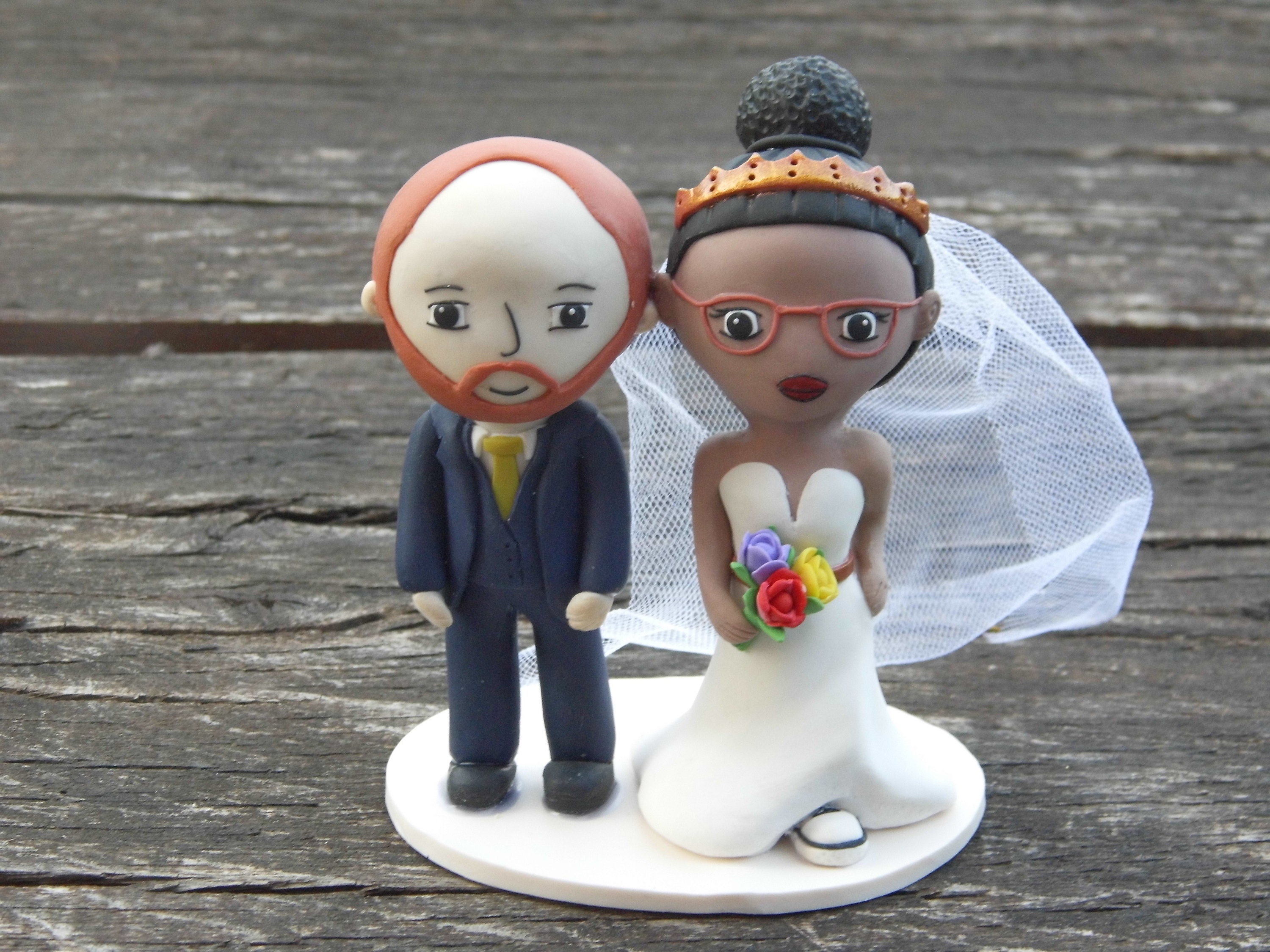 Personalized Wedding Cake Topper Figurine, Bride and Groom Wedding Cake ...