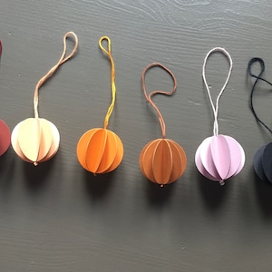 6 Papierkugeln HERBST Papieranhänger