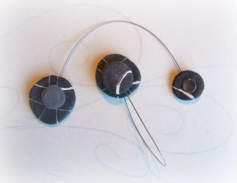 Calamite Fermatende Tonde Stile Madreperla - Coppia 2 Pezzi In PVC, Nastro Organza 25cm | Vari Colori (Bordeaux) - Foto 6