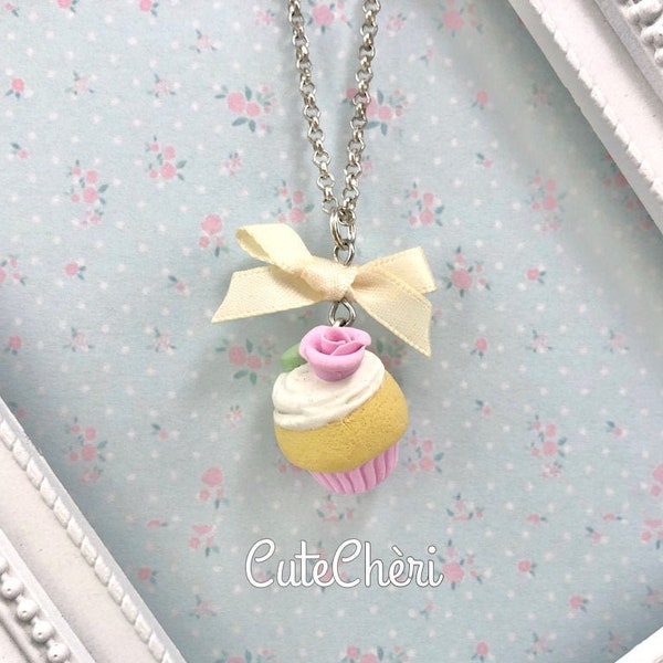 Collier de cupcake pastel