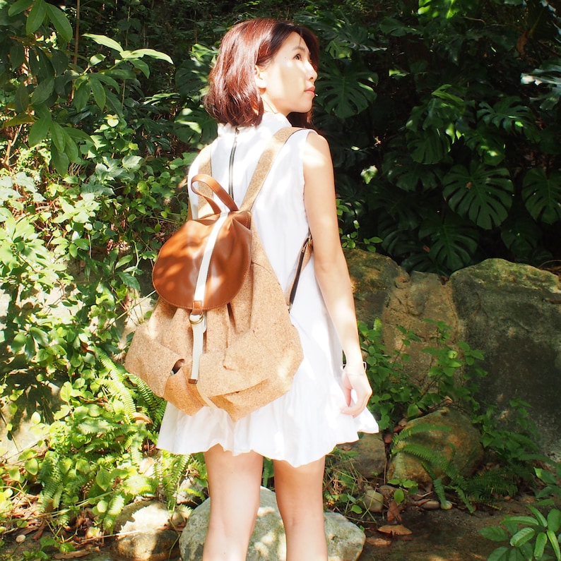RISY Handmade Women Bucket Backpack Daypack Laptop Backpack School Backpack Traveling Unisex Bag