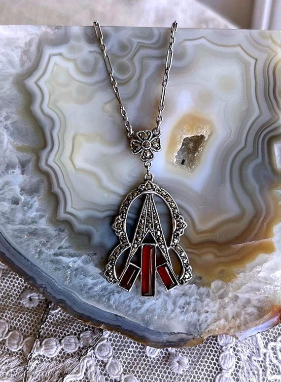 Vintage Art Deco Sterling Silver Carnelian Chalcedony faceted Marcasite accented Lavaliere Necklace