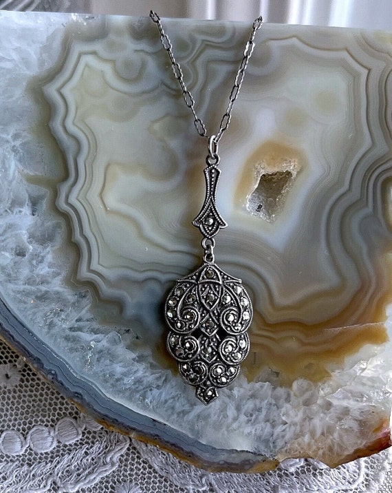 Sublime antique Edwardian Belle Époque Sterling Silver faceted Marcasite accented beautiful stamped Lavaliere Necklace