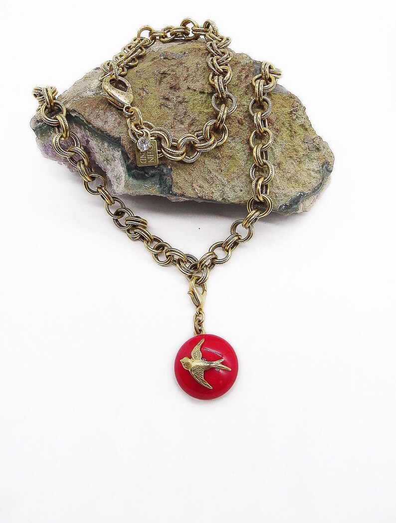 Vintage John Wind of Maximal Art retired gold tone double loop chain Red glass circle Bird accented pendant signed necklace bracelet set