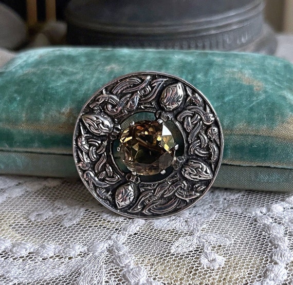 Gorgeous vintage Robert Allison Scotland Sterling Silver genuine faceted Citrine Quartz Crystal accented stamped Celtic Statement Brooch