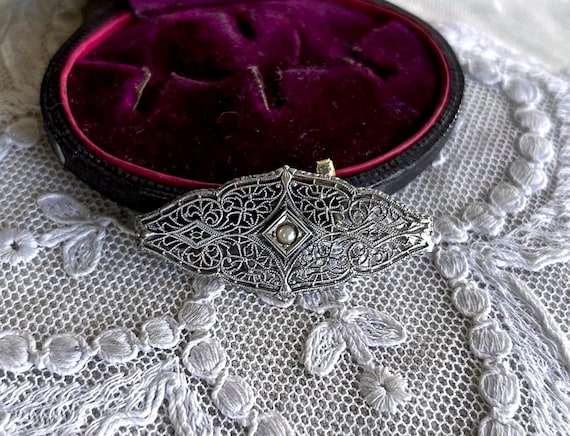 1930s Art Deco Sterling Silver Filigree Brooch: Seed Pearl Lapel Pin