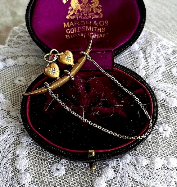 Victorian 9k Gold Dual Hearts Brooch: Antique Ruby Diamond Accent