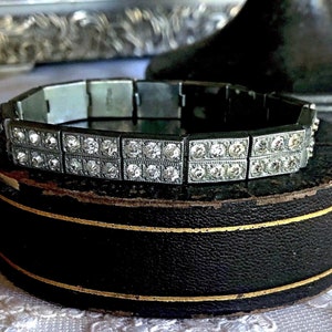 Nov e line jewelry best sale company
