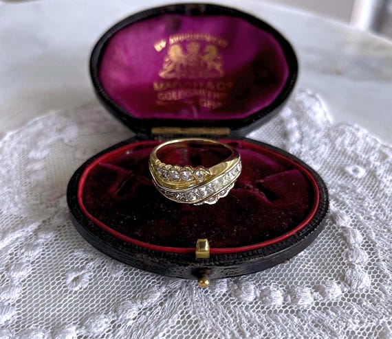 Sophisticated vintage solid 18K Yellow Gold genuine faceted Diamond accented hallmarked Statement Ring
