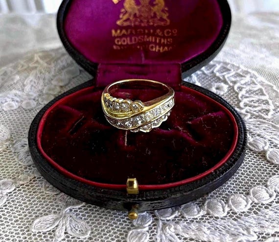 Sophisticated vintage solid 18K Yellow Gold genuine faceted Diamond accented hallmarked Statement Ring