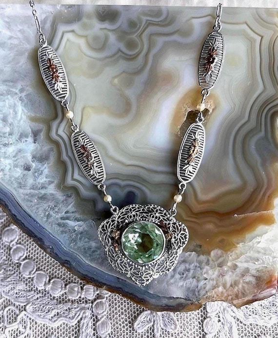 Pristine antique Edwardian 1910s Silver Rhodium plated gold rolled filigree faceted Peridot Green Paste Stone Seed Pearl Lavaliere Necklace