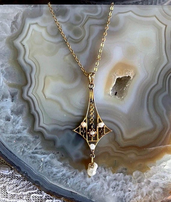Sophisticated antique Edwardian Late Victorian Scofield Melcher & Scofield 10K Gold genuine Seed Pearl accented stamped Pendant Necklace