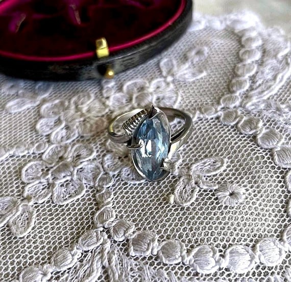 Vintage 10K White Gold Topaz Ring: Marquee Cut Solitaire, Size 7