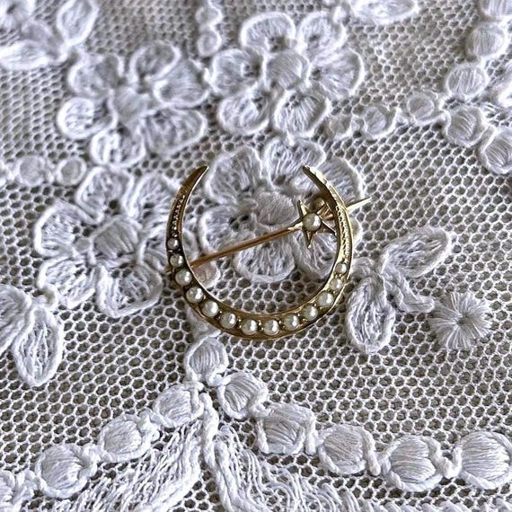 Antique Victorian 10K Yellow Gold Seed Pearl hallmarked Crescent Brooch