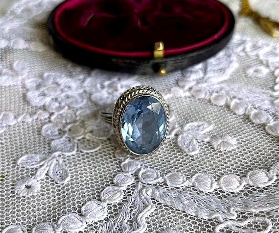 Gorgeous 1930s Art Deco solid 10K White Gold radiant faceted Blue Spinel hallmarked size 7 Statement Cocktail Ring