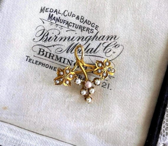 Antique Victorian 1800s 14K Yellow Gold genuine Seed Pearl accented fine hallmarked Lapel Brooch