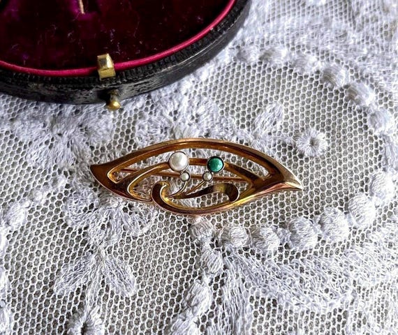 Art Nouveau Seed Pearl Brooch: 9K Gold & Peking Glass Lapel Pin