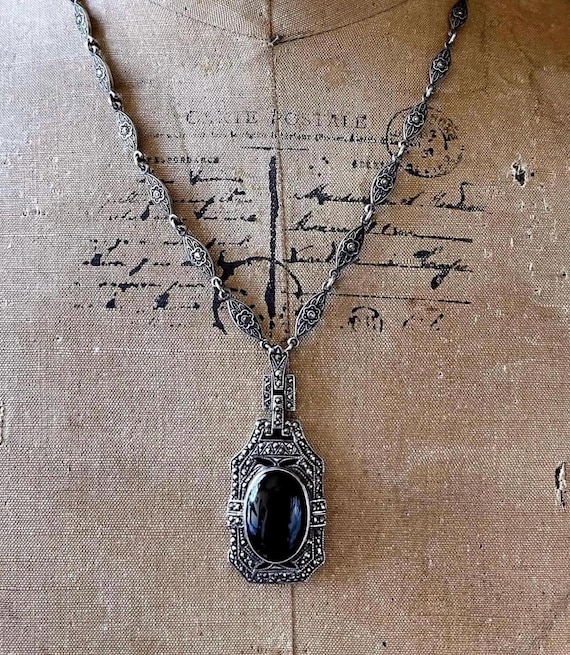 Vintage Judith Jack Art Deco Sterling Silver genuine Onyx gemstone brilliant faceted Marcasite accented beautiful stamped Lavaliere Necklace