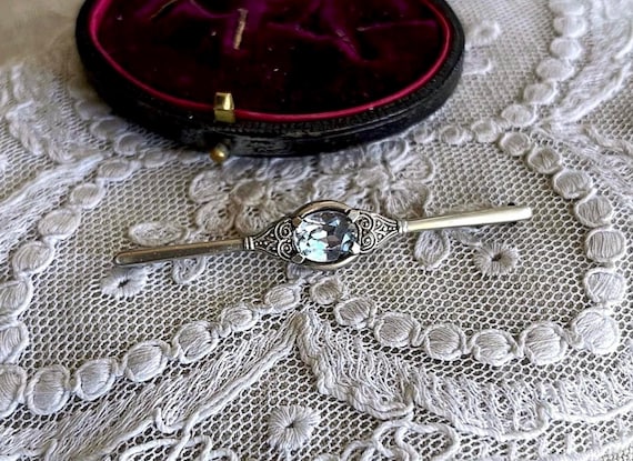 Antique 1920s Belgium Art Deco 835 Silver genuine Aquamarine gemstone exquisite hallmarked Bar Brooch