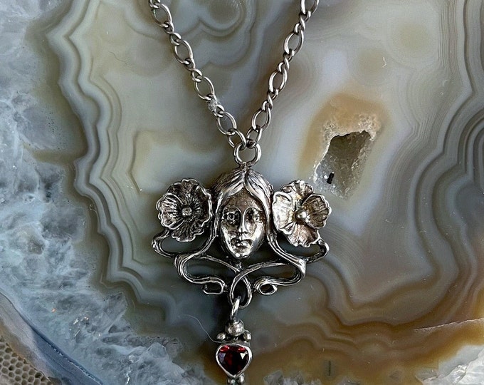 Romantic vintage Art Nouveau Revival Sterling Silver 925 faceted Garnet gemstone accented beautiful hallmarked Pendant Necklace