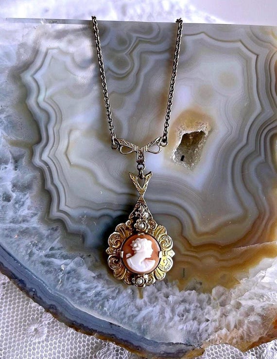 Antique Victorian Pinchbeck Conch Shell Cameo Seed Pearl Lavaliere Necklace