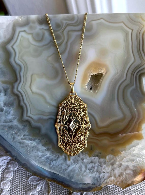 Dainty vintage Edwardian Revival Tru Kay TK 1/20 12K Gold Filled Filigree genuine Diamond accented lovely hallmarked Pendant Necklace