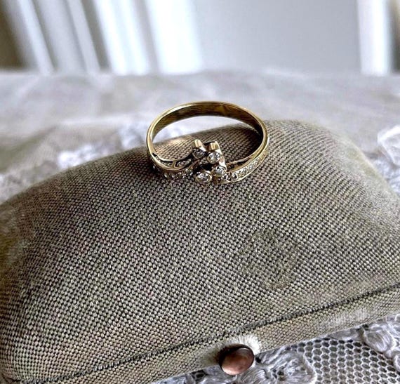 Vintage 9K Yellow Gold Moissanite Cocktail Ring - Size 7.5