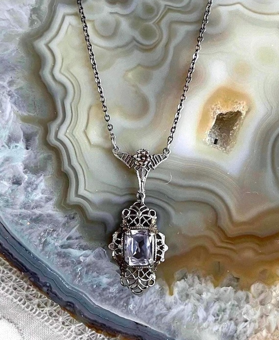 Delicate antique Edwardian 1910s Rhodium Plated Silver tone brilliant faceted Alexandrite Paste Stone exquisite stamped Pendant Necklace