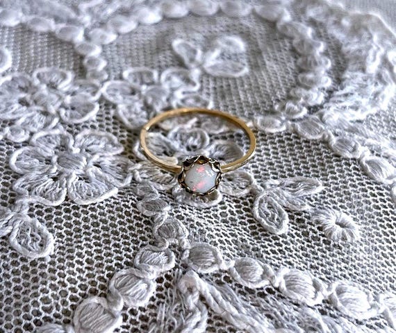 14k Gold Opal Solitaire Stacking Ring, Vintage Claw Prong Setting