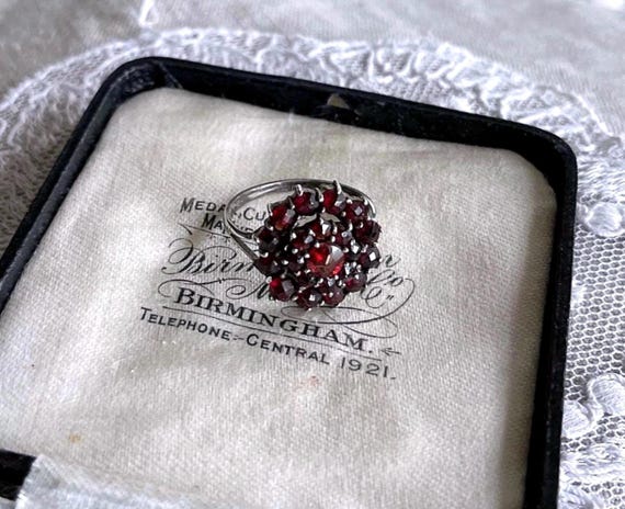 Gorgeous vintage Granat Turnov Czechoslovakia 835 Silver Bohemian Rose Cut Garnet accented stamped size 7 Garnet Cluster Ring