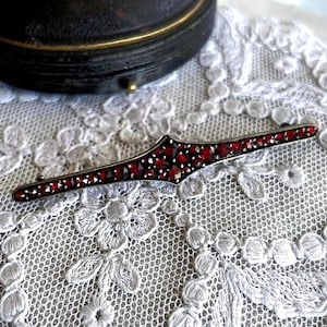 Antique Victorian Bohemian Revival genuine Gold Pinchbeck Rose Cut Garnet gemstone luminous C Clasp Bar Brooch