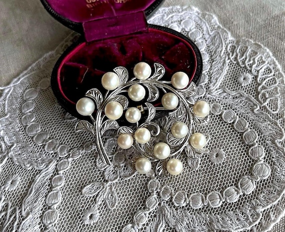Marvelous vintage Mid Century Japan genuine luminous Akoya Pearl accented beautiful Sterling Silver Floral Motif Spray Statement Brooch