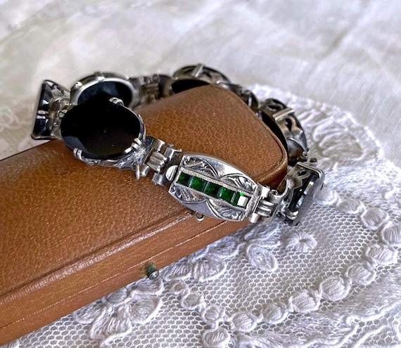 Vintage Art Deco decorative Sterling Silver Obsidian and Paste Stone accented hallmarked link bracelet