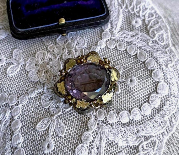 Antique Victorian Aesthetic ornate Gold Pinchbeck faceted Amethyst Purple Paste Stone accented Sash Brooch