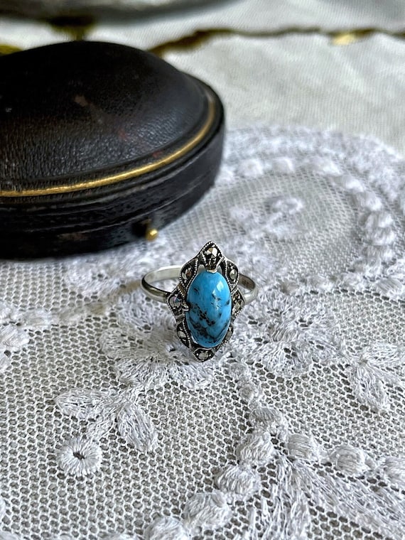 Pristine vintage Art Nouveau Bohemian Revival 935 beautiful Turquoise Glass Cabochon faceted Marcasite accented size 7 hallmarked Ring