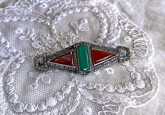 1930s Germany Art Deco Sterling Silver Brooch: Faceted Carnelian, Chrysoprase, Marcasite