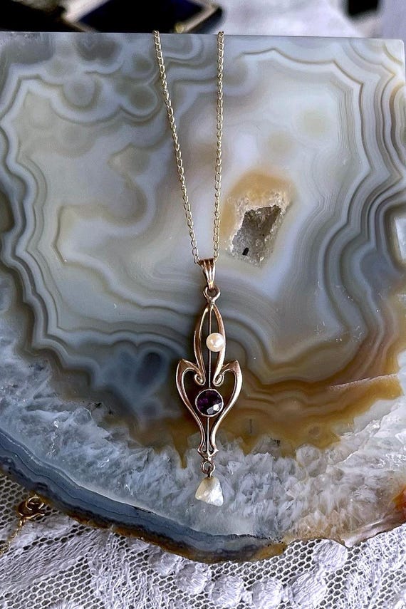 Victorian 10K Gold Amethyst Pearl Pendant Necklace