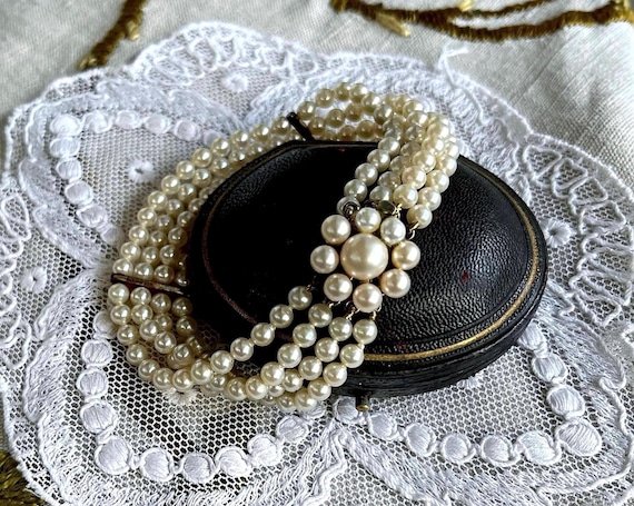 Sophisticated vintage Germany 935 Silver Gold Rolled luminous Majorica Glass Pearl accented gorgeous hallmarked Link Bracelet